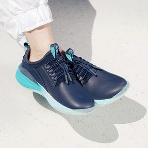 NWOT Women's 12/Men's 10.5 Clove Navy Aqua Blue Sneakers